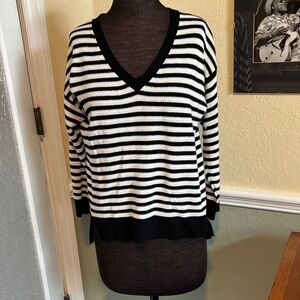 White House Black Market outlet Striped V-Neck Black & White  Sweater